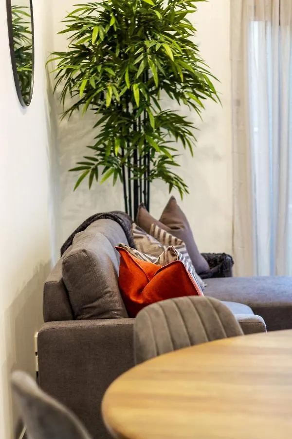 Modern 3 Bed Overlooking Hagley Park Κράισττσερτς 0*,
